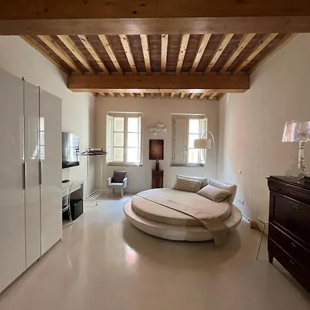 Homestay Luxury Tower House By Arno River In Pisa *